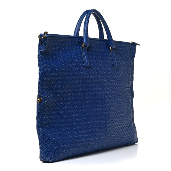 Bottega veneta Intrecciato convertible tote in cobalt blue - Picture 10 of 10